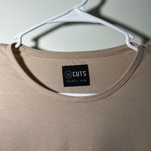 Cuts Long Sleeve Curve-Hem